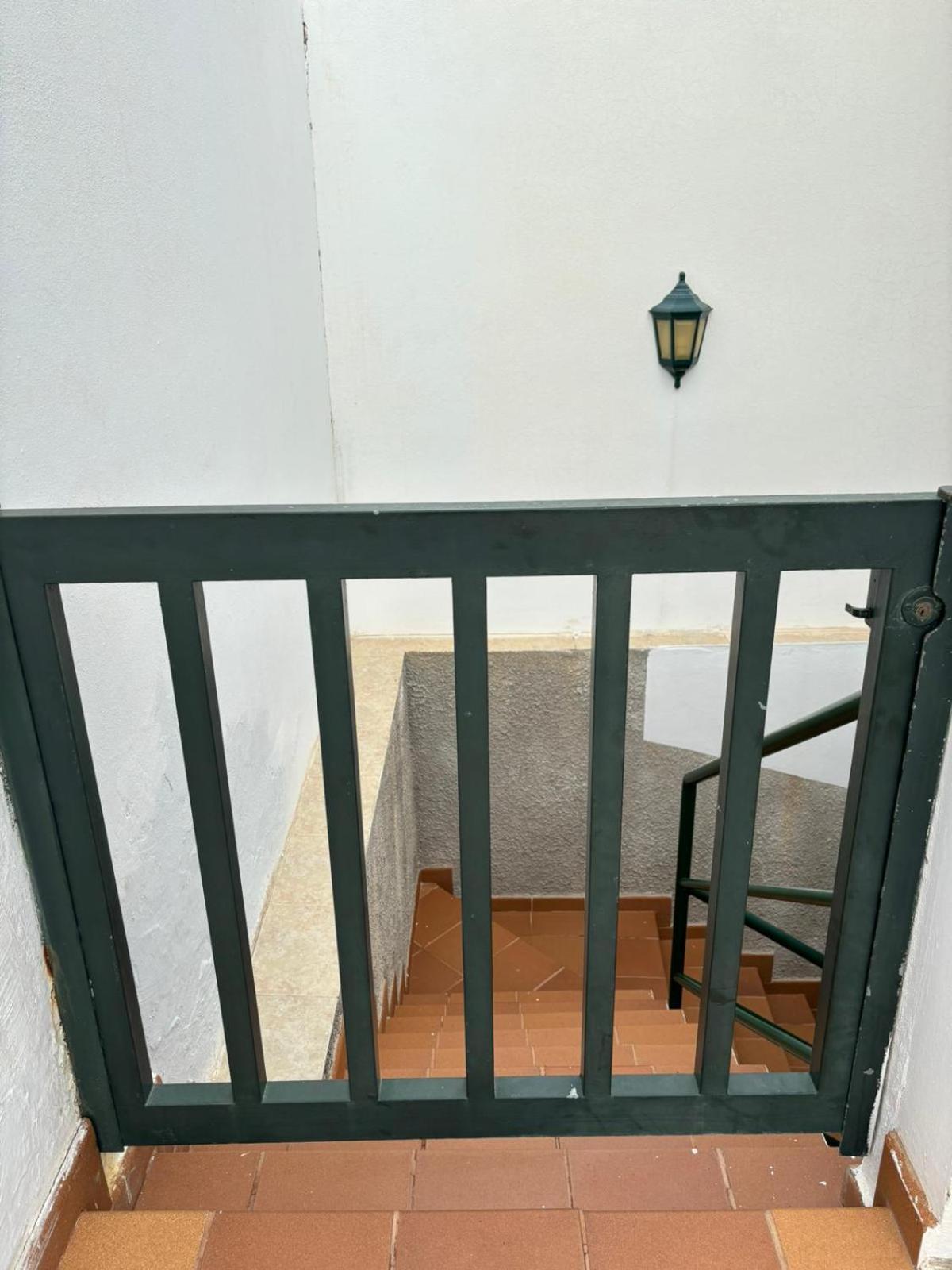 Habitacion Matrimonial En Un Bajo Bano Compartido Areas Compartidas Abades  외부 사진