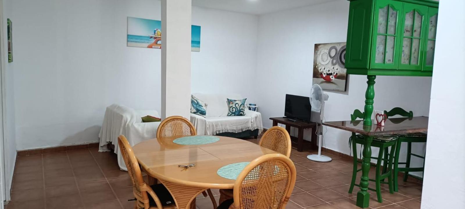 Habitacion Matrimonial En Un Bajo Bano Compartido Areas Compartidas Abades  외부 사진